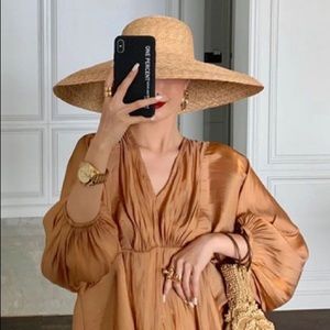 Meet your Posher, Nadia